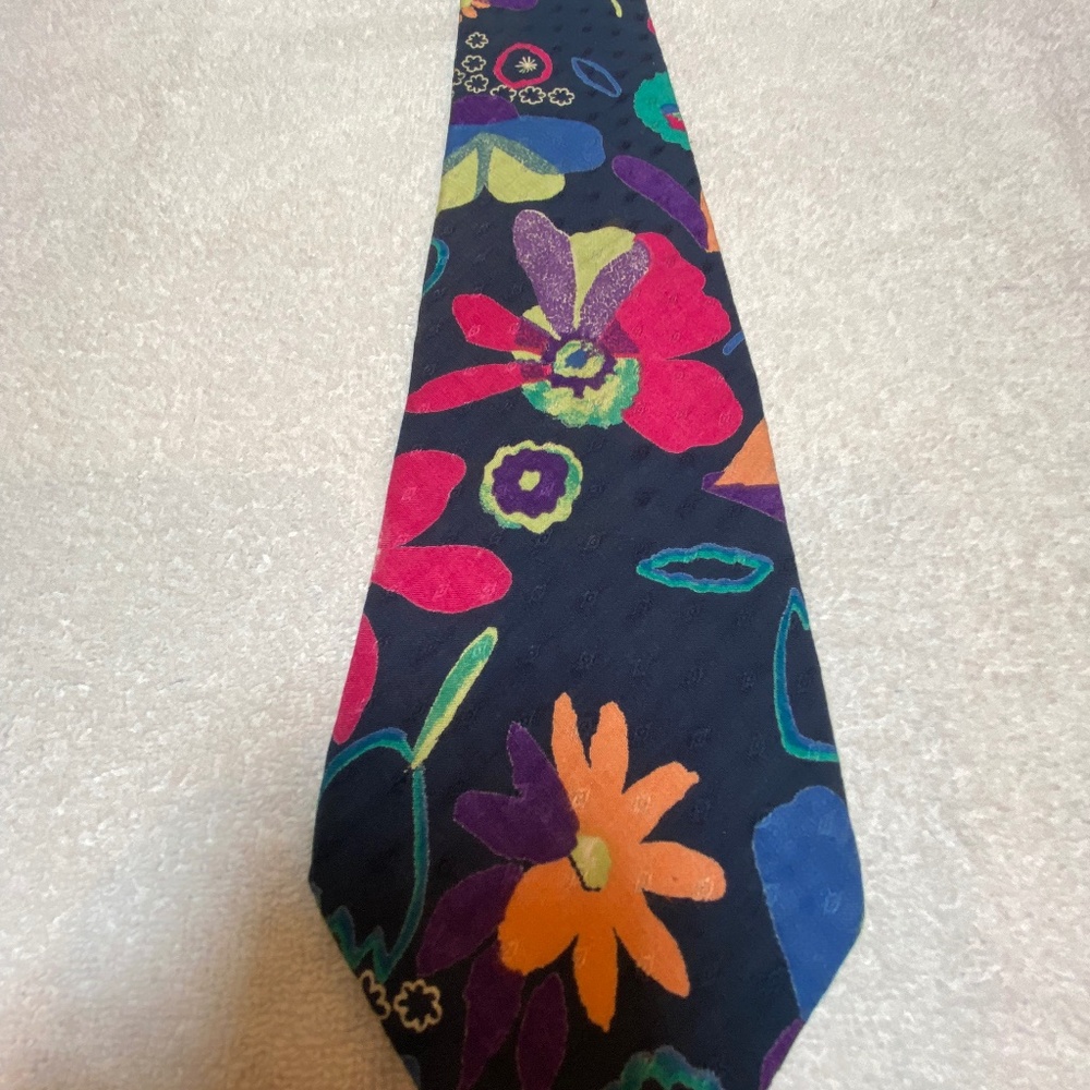 Vintage  I  Magnin Floral Tie